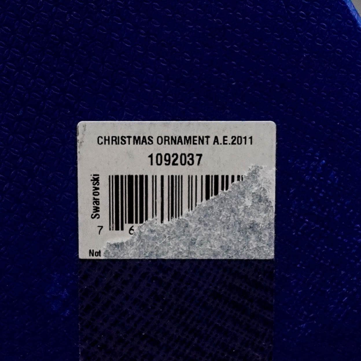 Swarovski Crystal 2011 Annual Edition Christmas Snowflake Ornament With Box