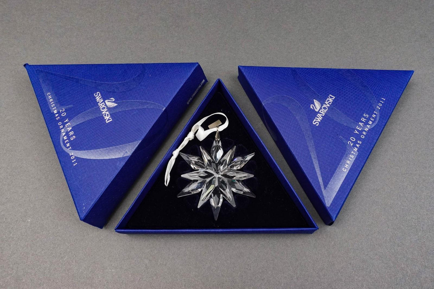 Swarovski Crystal 2011 Annual Edition Christmas Snowflake Ornament With Box