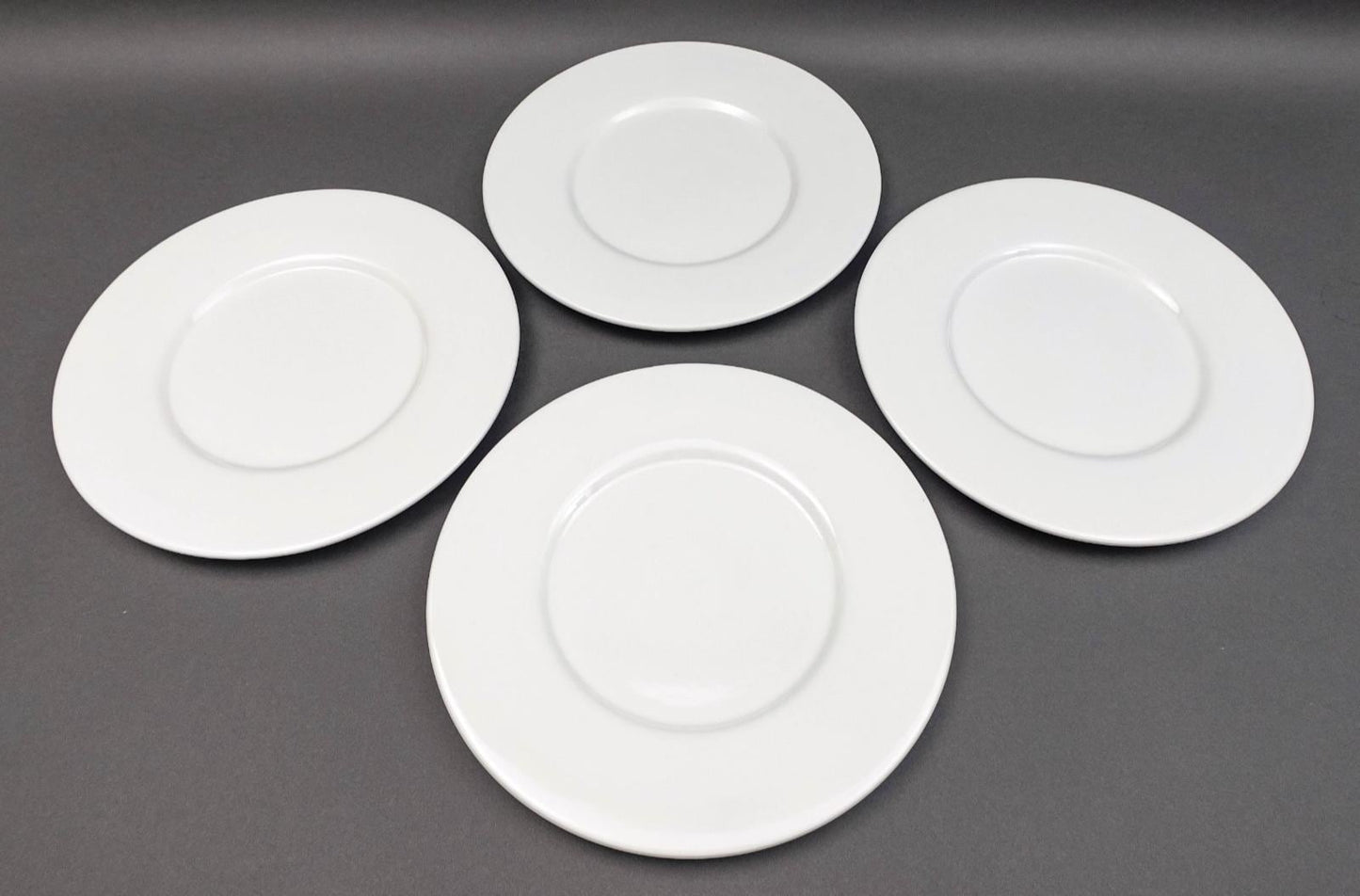 Este Italy Neiman Marcus White  12 3/4" Charger Service Plate Set Of 4