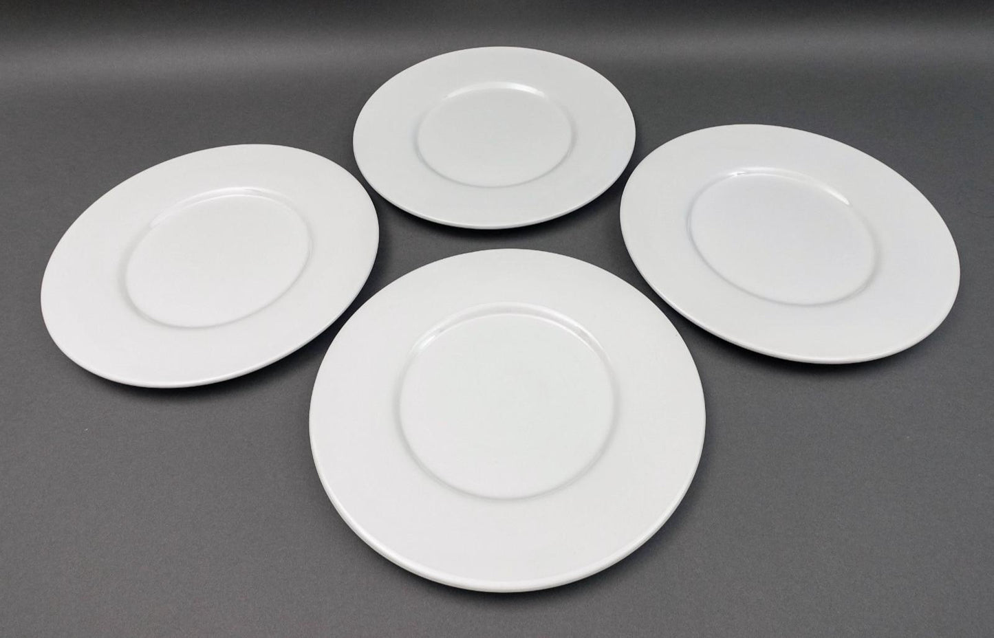 Este Italy Neiman Marcus White  12 3/4" Charger Service Plate Set Of 4