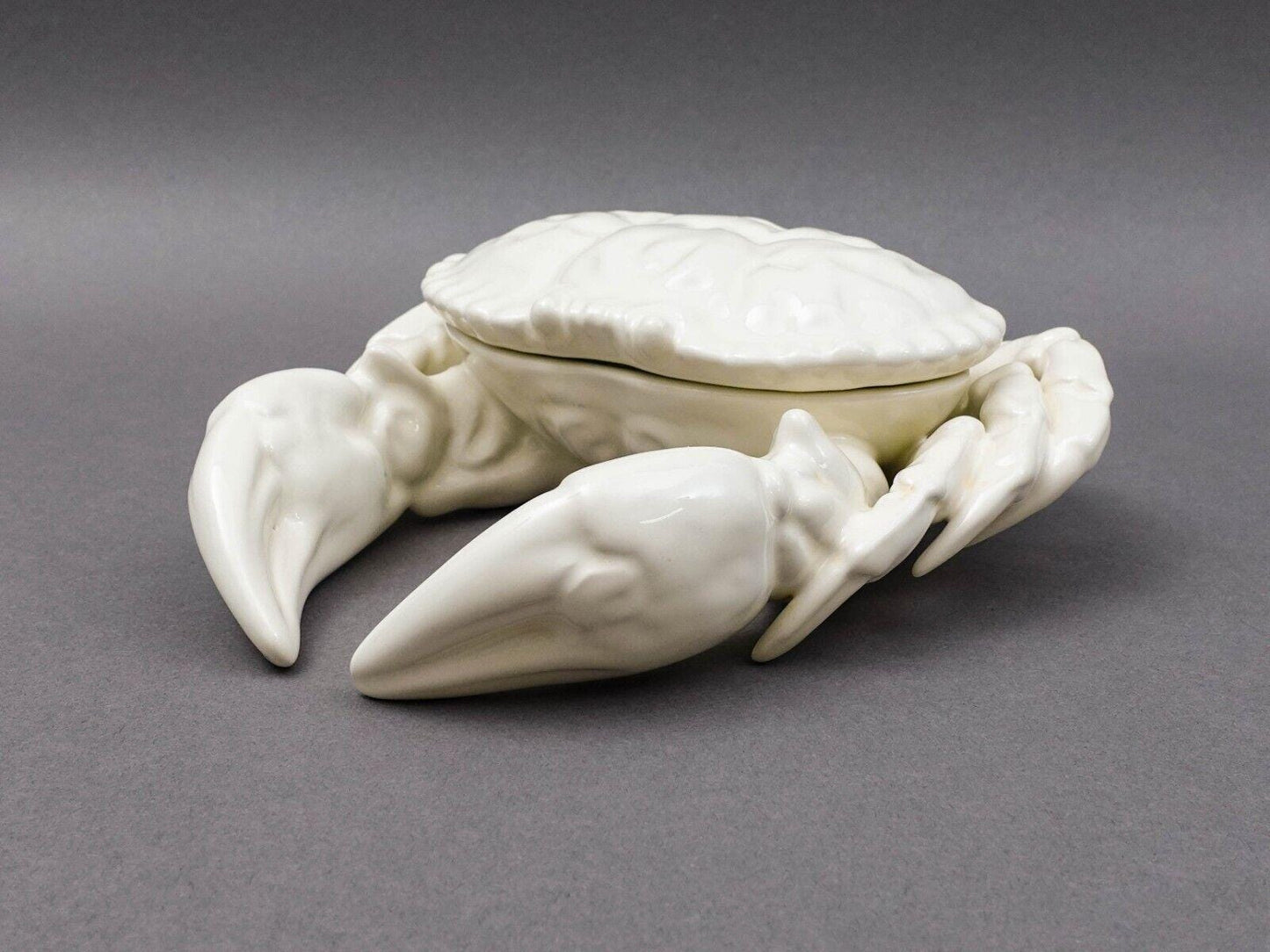 Oscar De La Renta Portugal White Porcelain Shell Crab Lidded Condiment Server