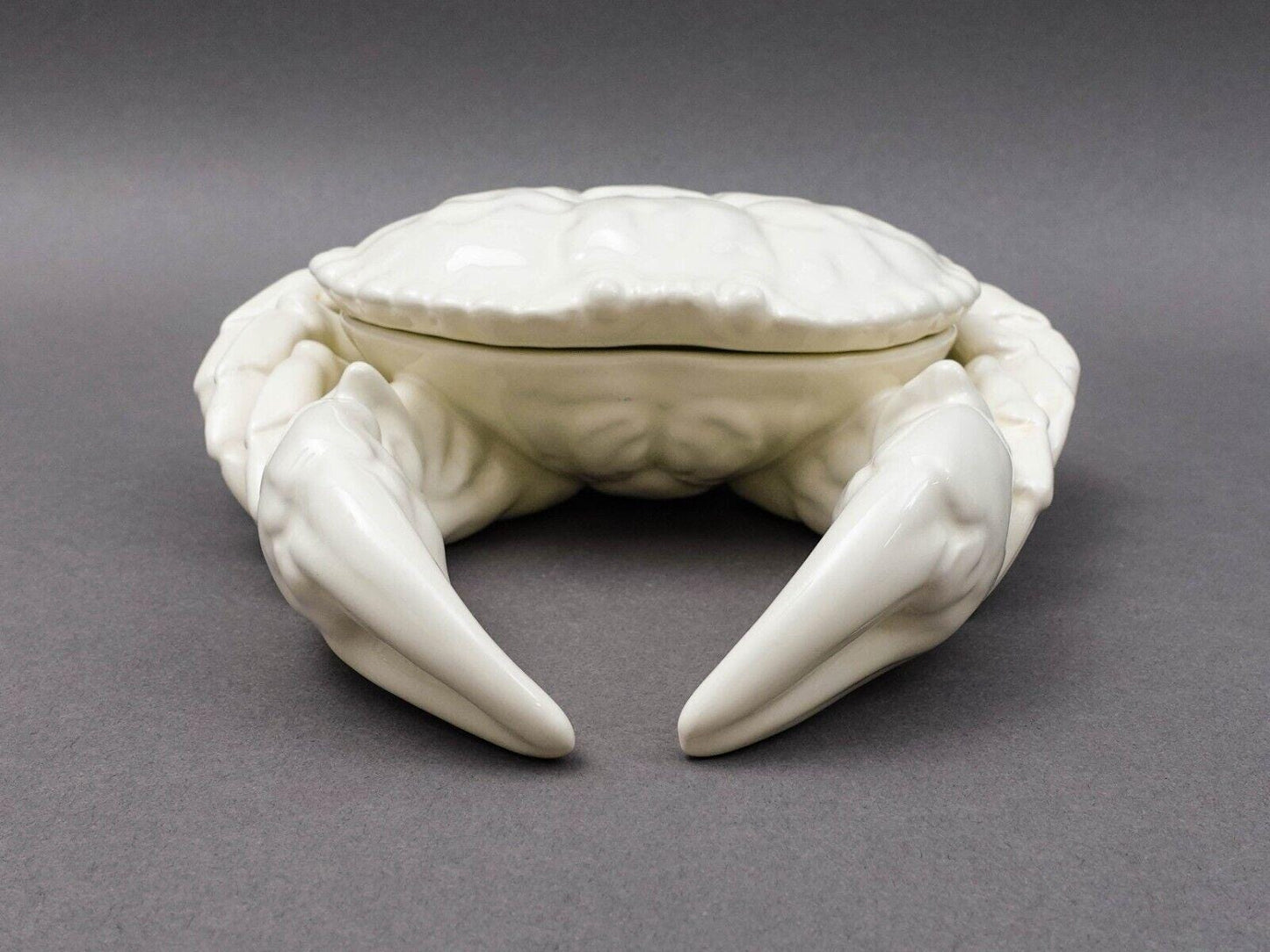 Oscar De La Renta Portugal White Porcelain Shell Crab Lidded Condiment Server