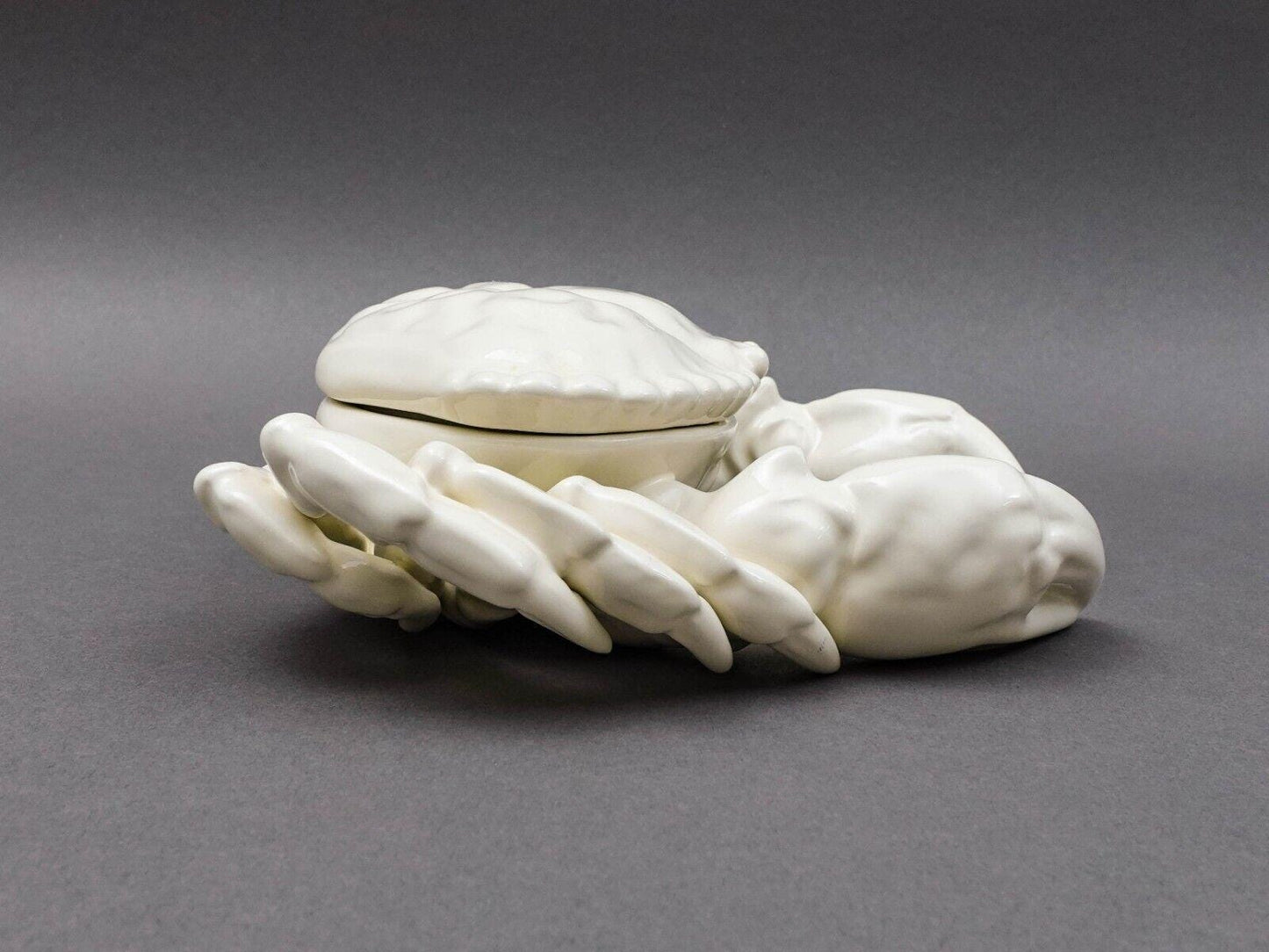 Oscar De La Renta Portugal White Porcelain Shell Crab Lidded Condiment Server