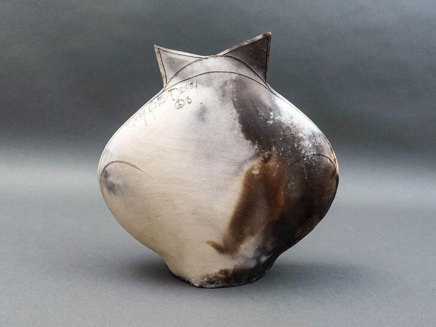 Mary Dewey Gates Signed Sitting Cat Original Studio Art Pottery Sculpture