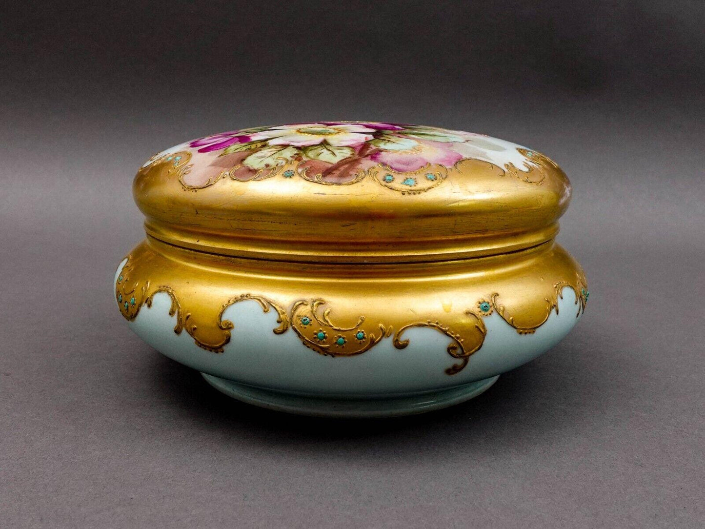 Limoges France Antique Large Floral Porcelain Dresser Powder Jewlery Box (Read)