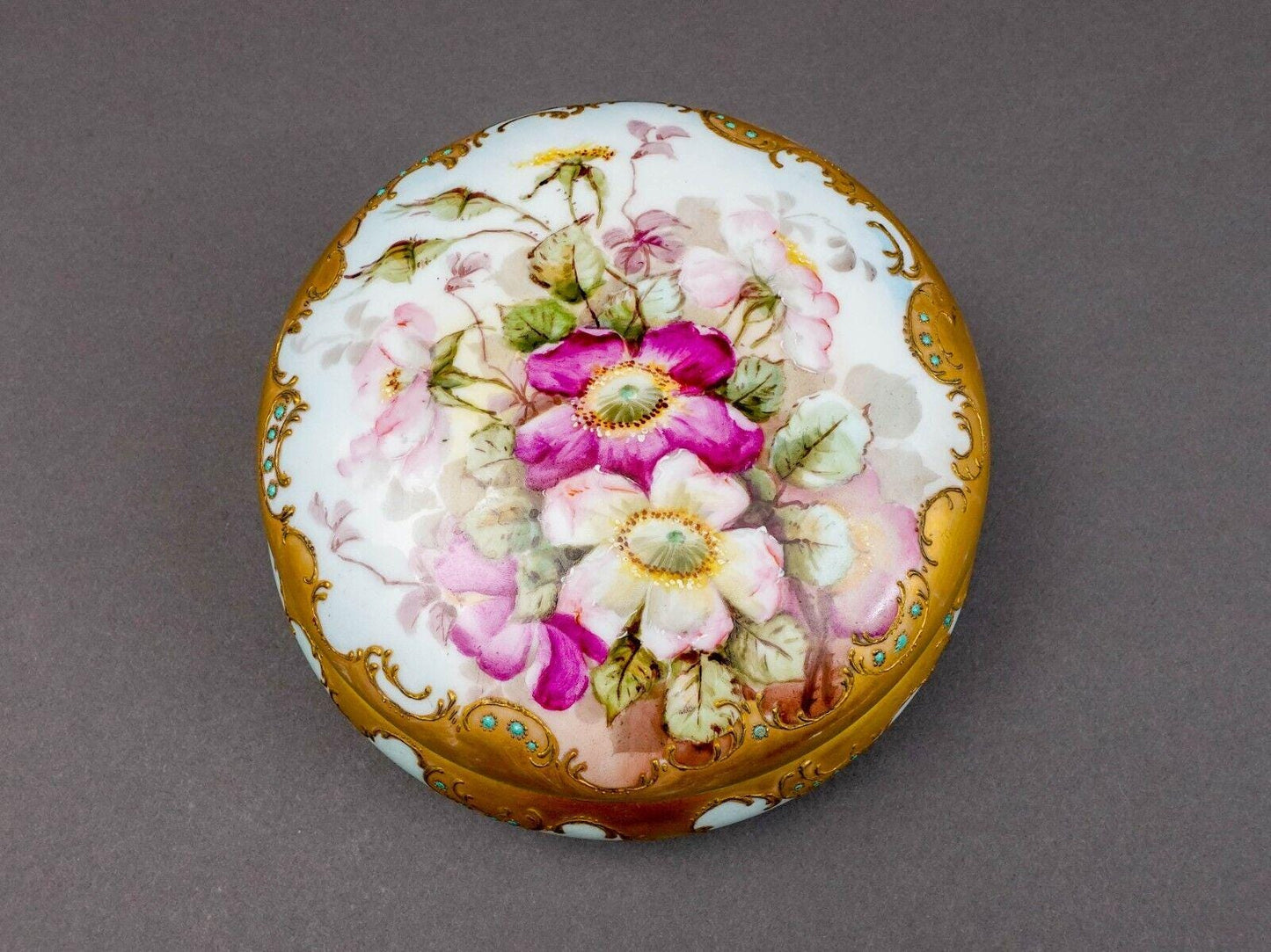 Limoges France Antique Large Floral Porcelain Dresser Powder Jewlery Box (Read)