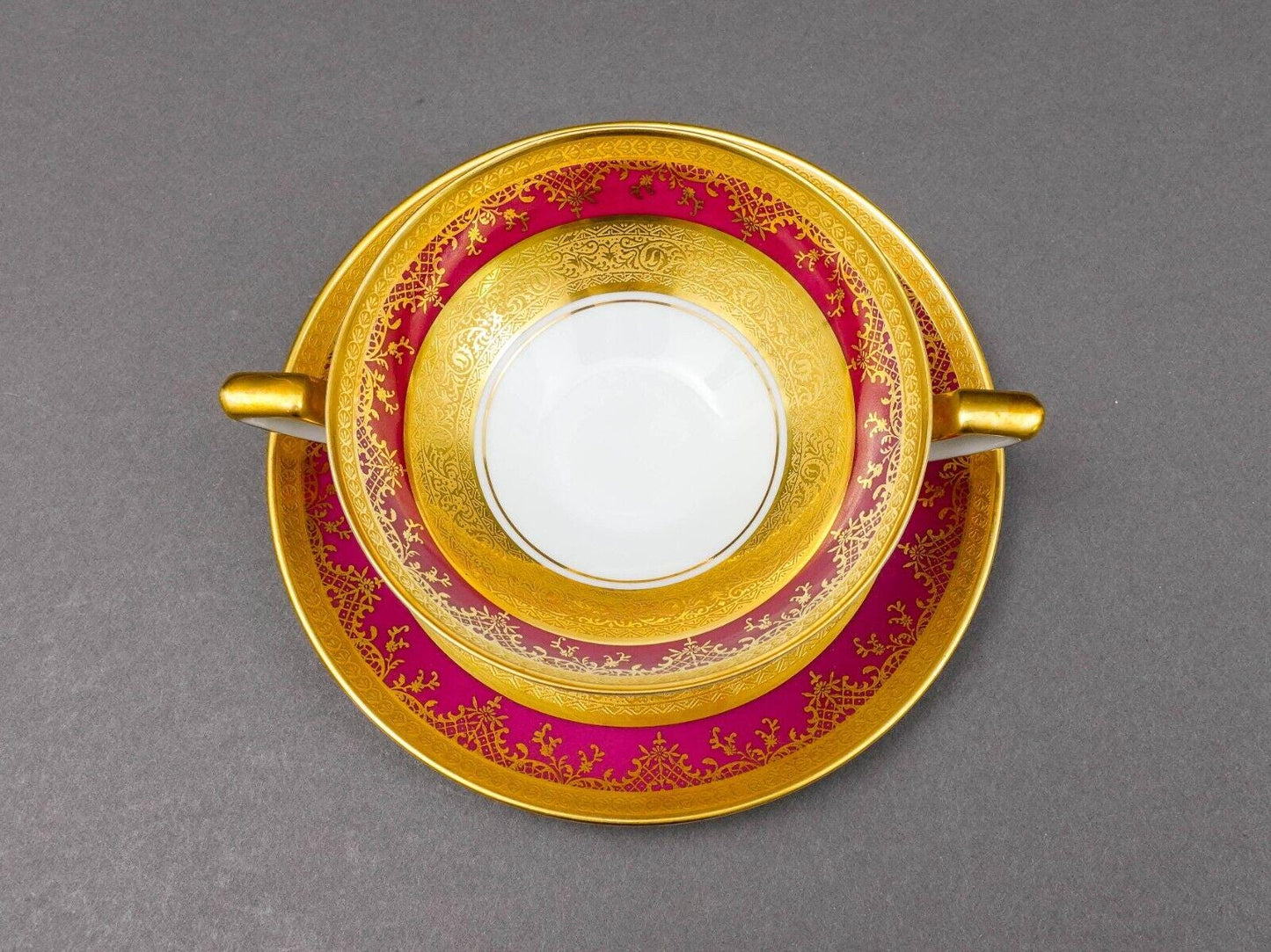 DW Porzellan Karlsbader Wertarbeit Fuchsia Gold Encrusted Cream Soup Bowl Set 4