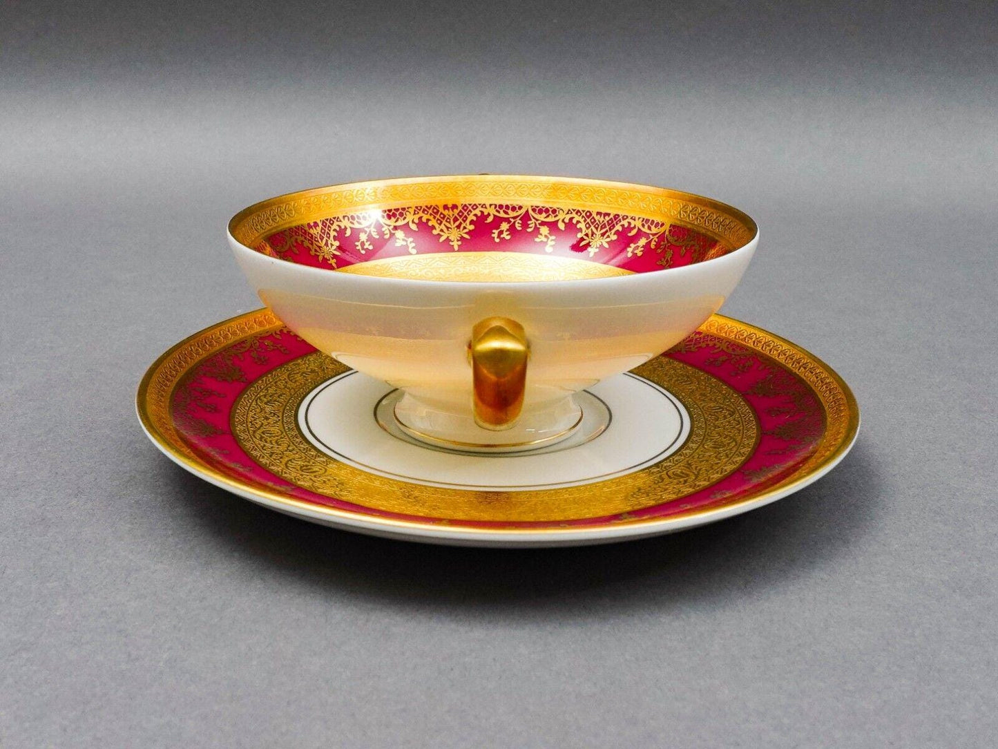 DW Porzellan Karlsbader Wertarbeit Fuchsia Gold Encrusted Cream Soup Bowl Set 4