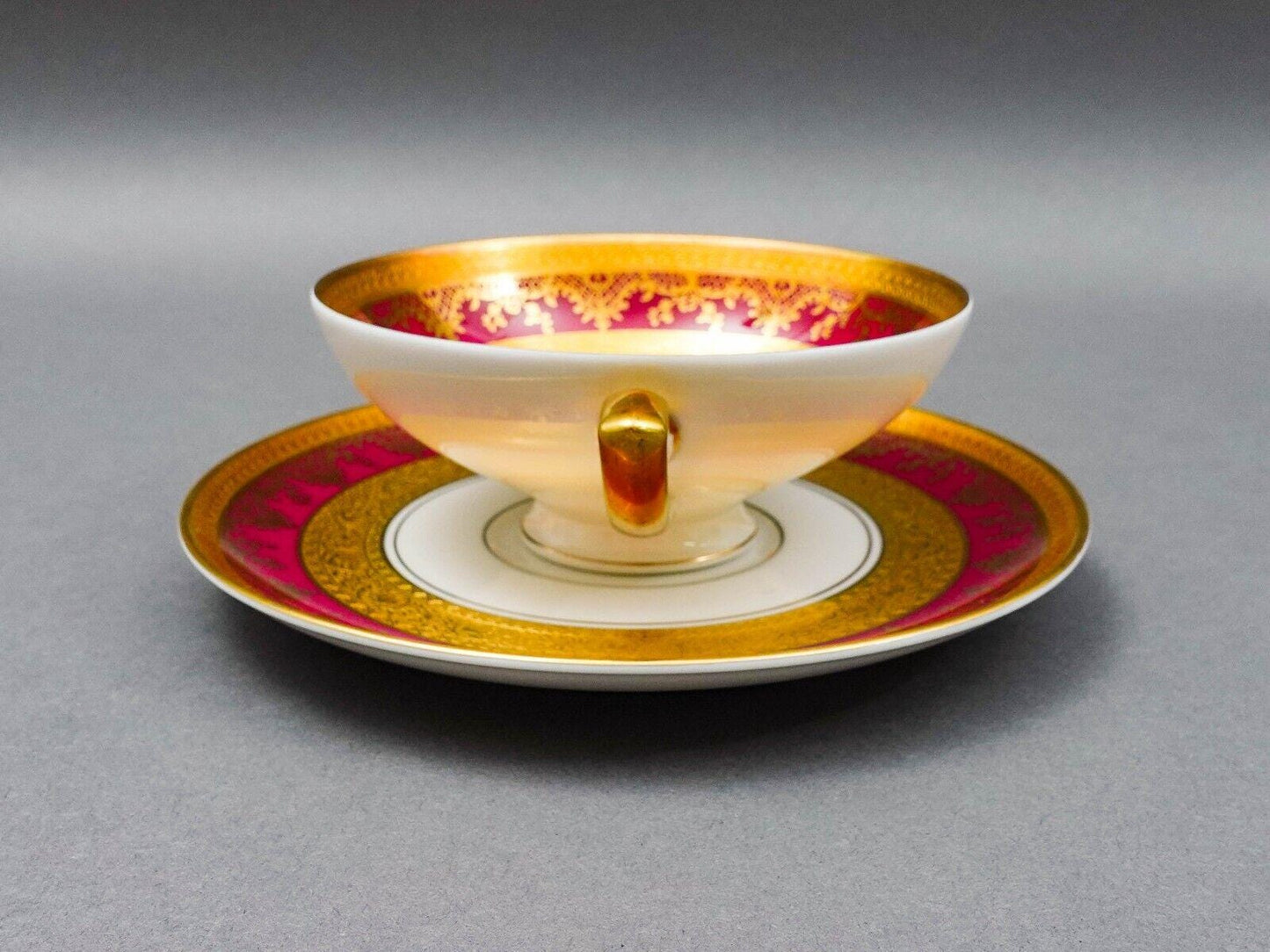 DW Porzellan Karlsbader Wertarbeit Fuchsia Gold Encrusted Cream Soup Bowl Set 4