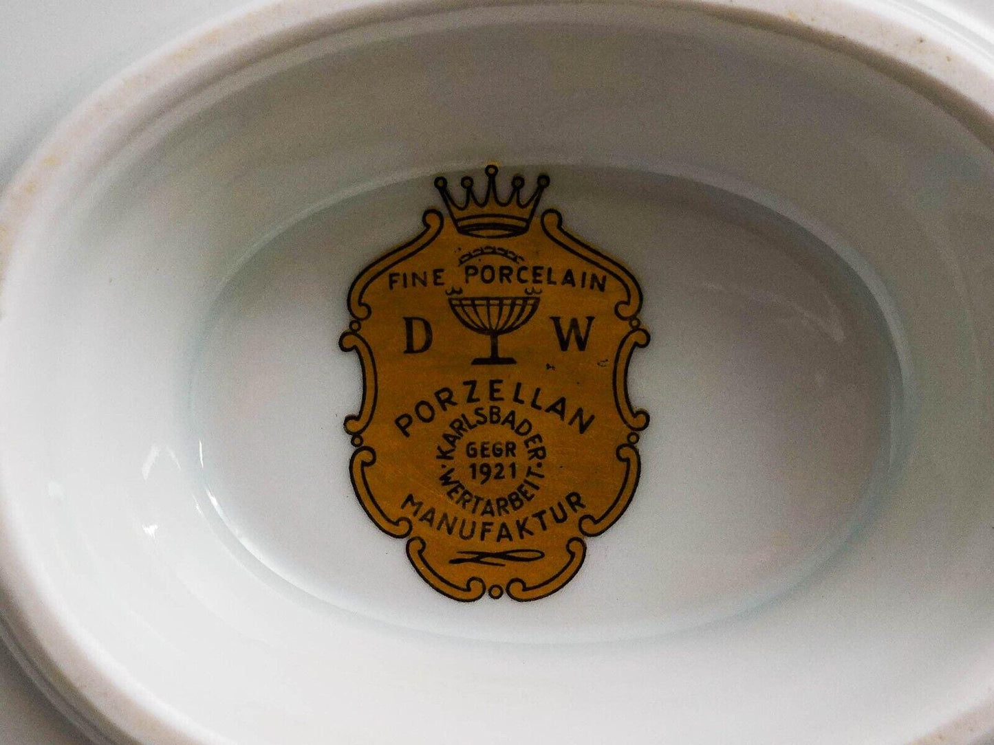 DW Porzellan Karlsbader Wertarbeit Germany Fuchsia Gold Encrusted Gravy Boat