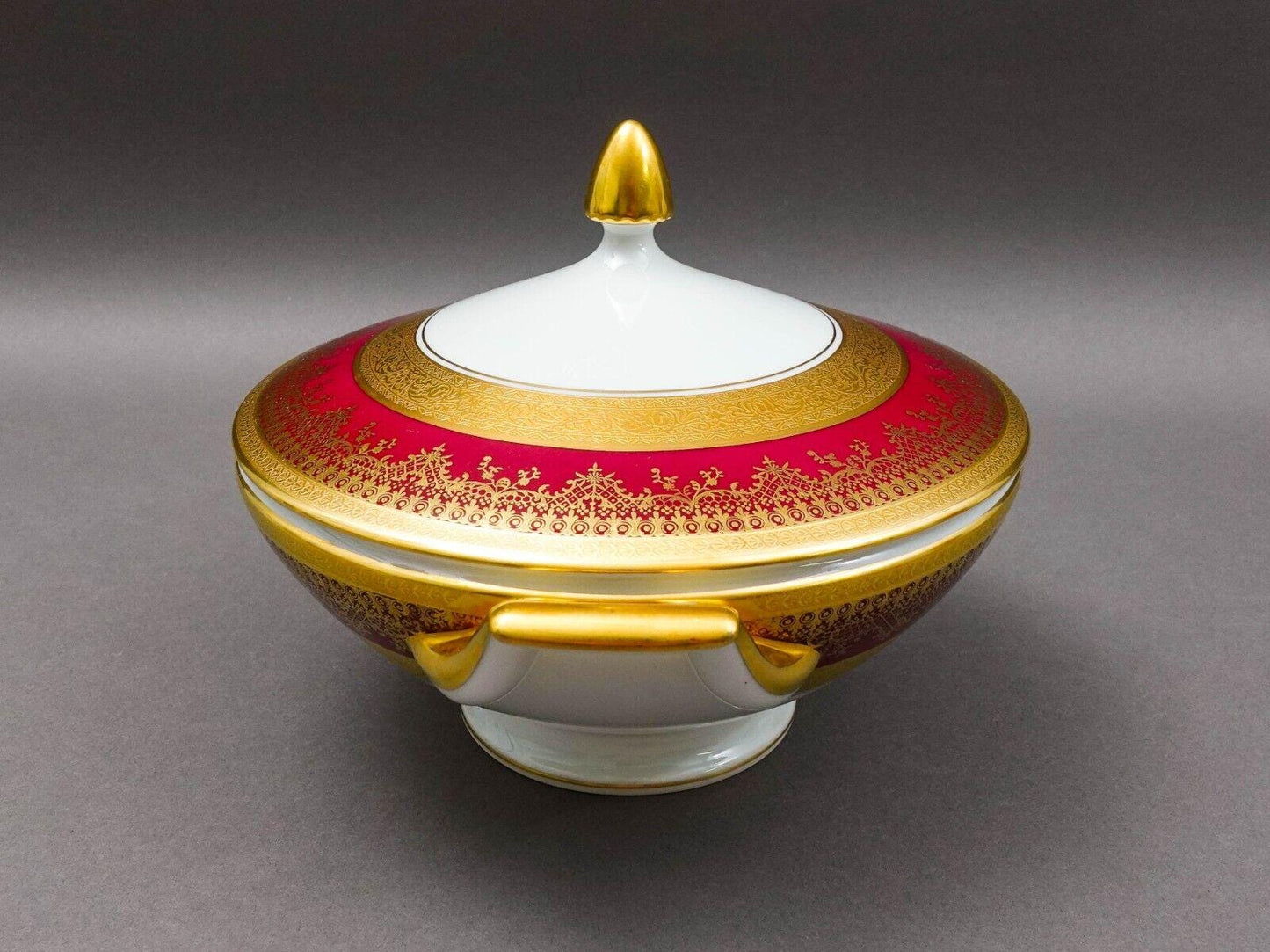 DW Porzellan Karlsbader Wertarbeit Germany Fuchsia Gold Encrusted Covered Tureen