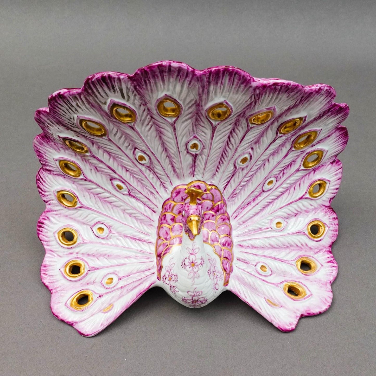 Capodimonte Manifattura Porcellane Artistiche Italy Porcelain Peacock Sculpture
