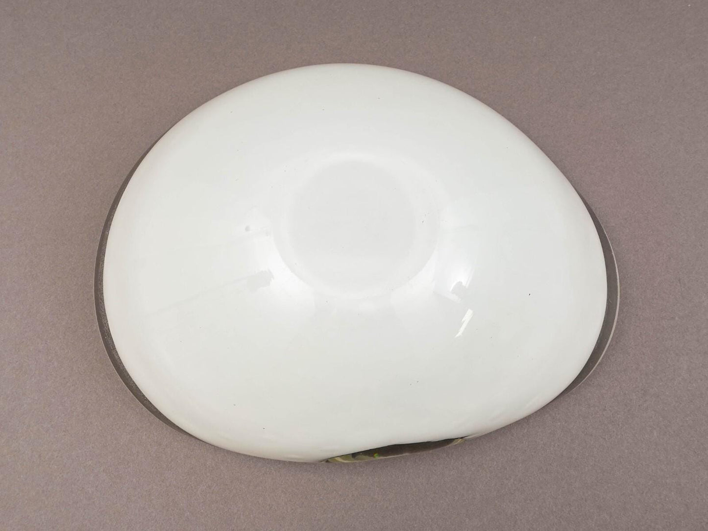 Alfredo Barbini Murano Italy MCM Bullicante White Gold Flecks Art Glass Bowl