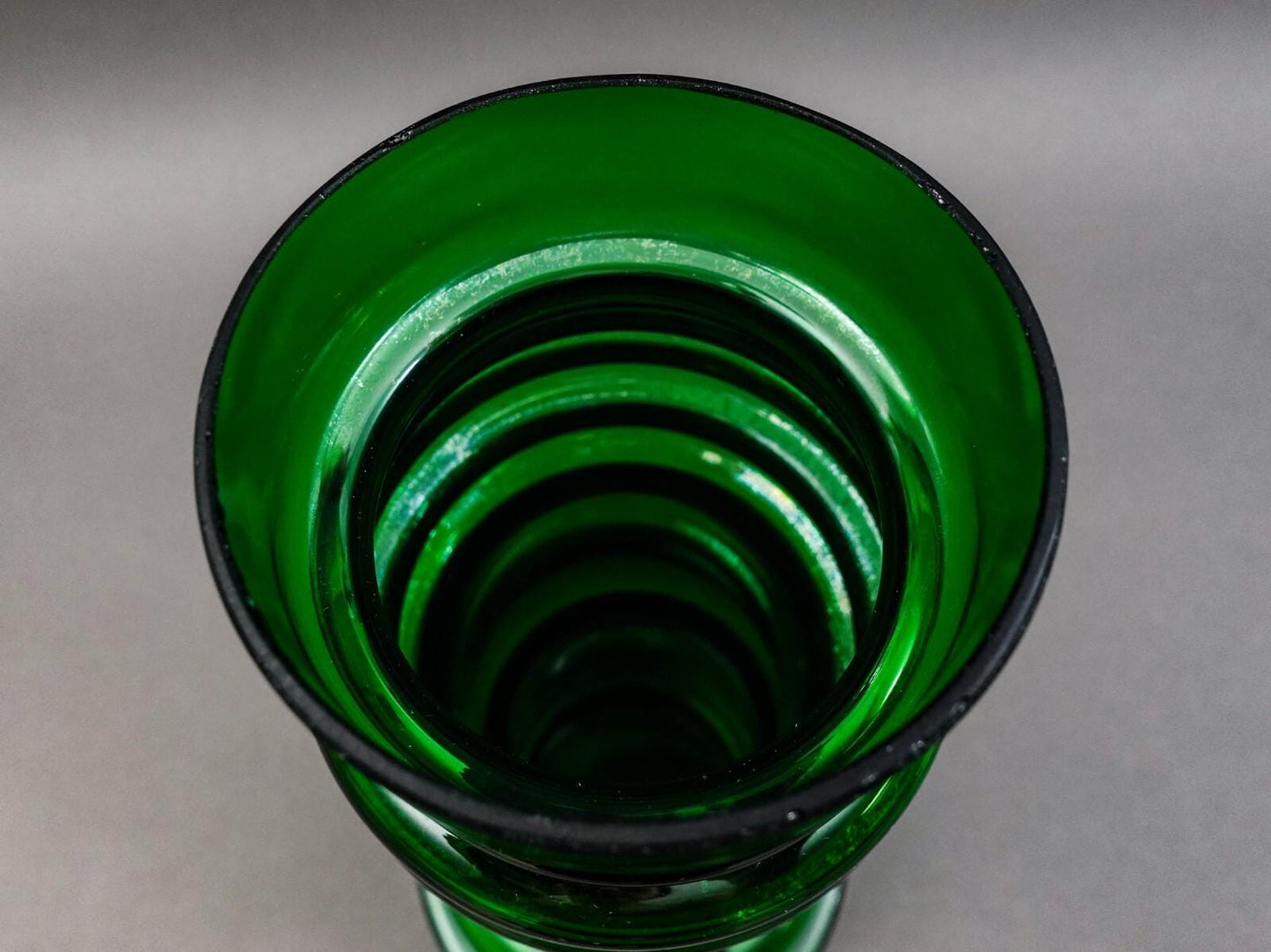 Nuutajarvi Notsjo Signed Finland Oiva Toikka MCM Green Glass Vase 15.75" (Read)