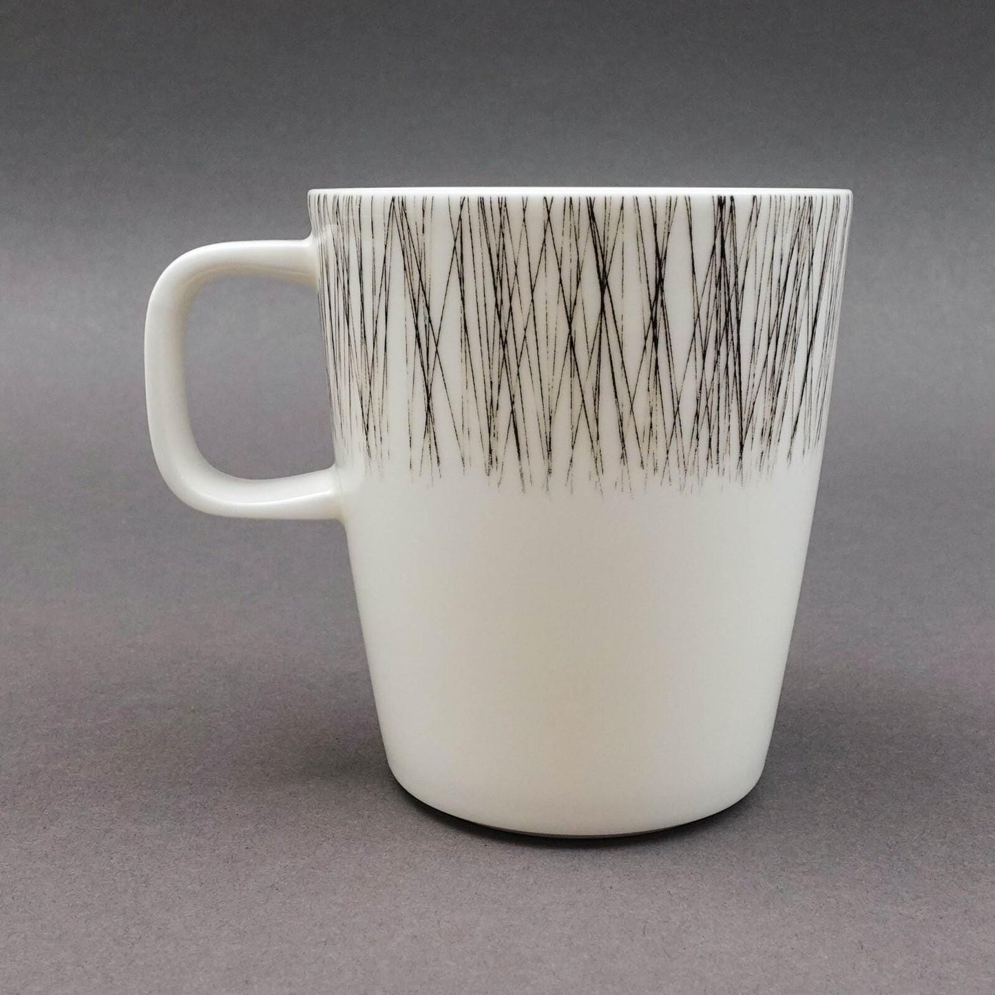 Crate & Barrel ITO Black White Porcelain Mug Cup Set Of 7