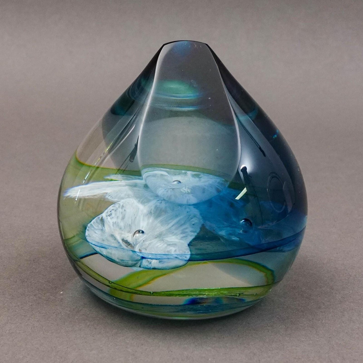 Caithness Scotland Colin Terris Water Lilies  Art Glass Paperweight LE 81/250