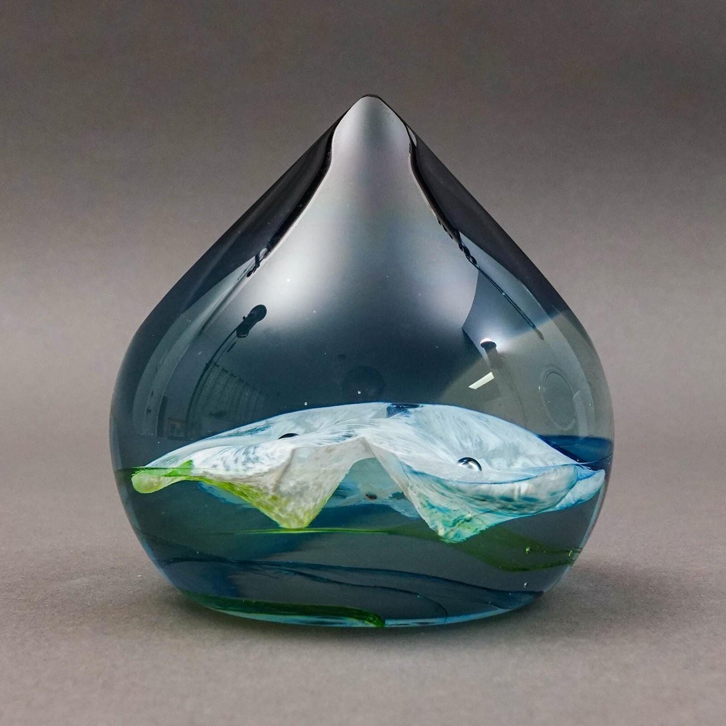 Caithness Scotland Colin Terris Water Lilies  Art Glass Paperweight LE 81/250