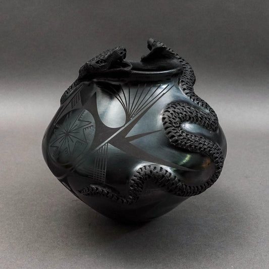 Rito Talavera Quezada Mata Ortiz Rattle Snake Casa Grandes Pottery Vase 6.5"