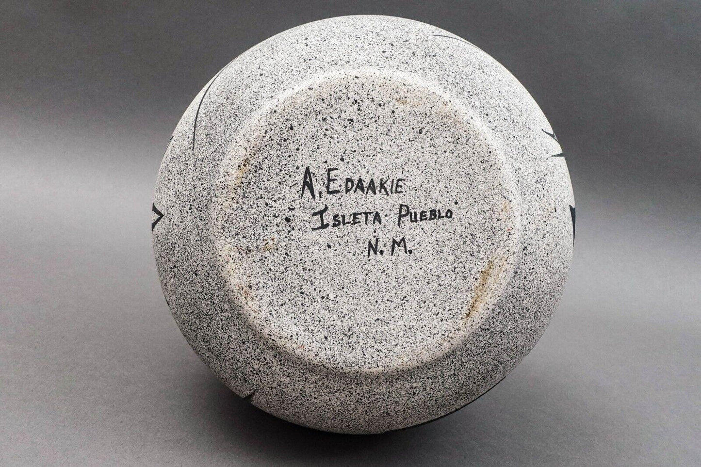 Anthony Edaakie Isleta Pueblo N.M. Hand Painted Kachina Pottery Vase 9.75" Tall