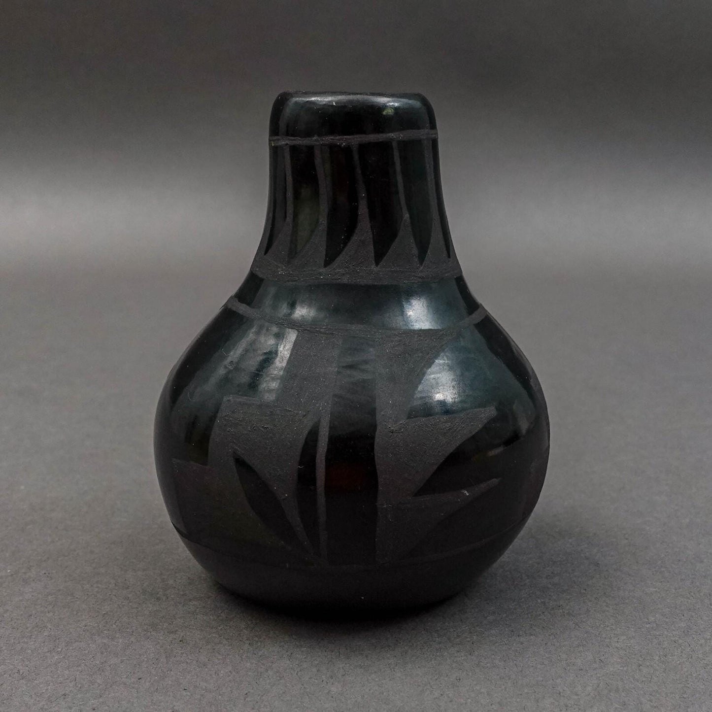 Belua Suazo Santa Clara Pueblo Signed Black Pottery Small Bud Vase 3 1/2"