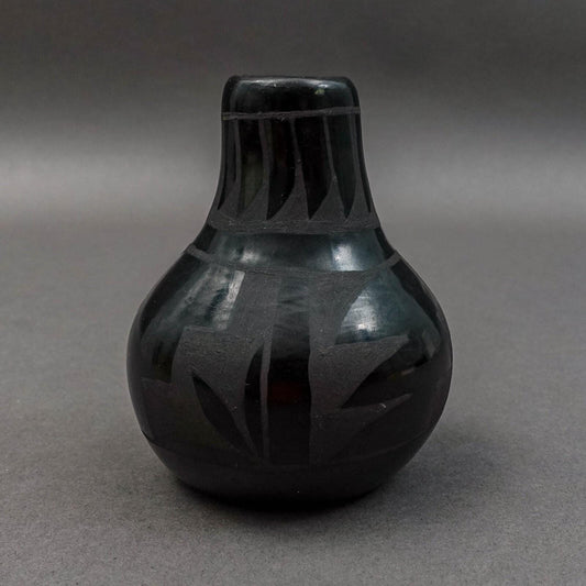 Belua Suazo Santa Clara Pueblo Signed Black Pottery Small Bud Vase 3 1/2"