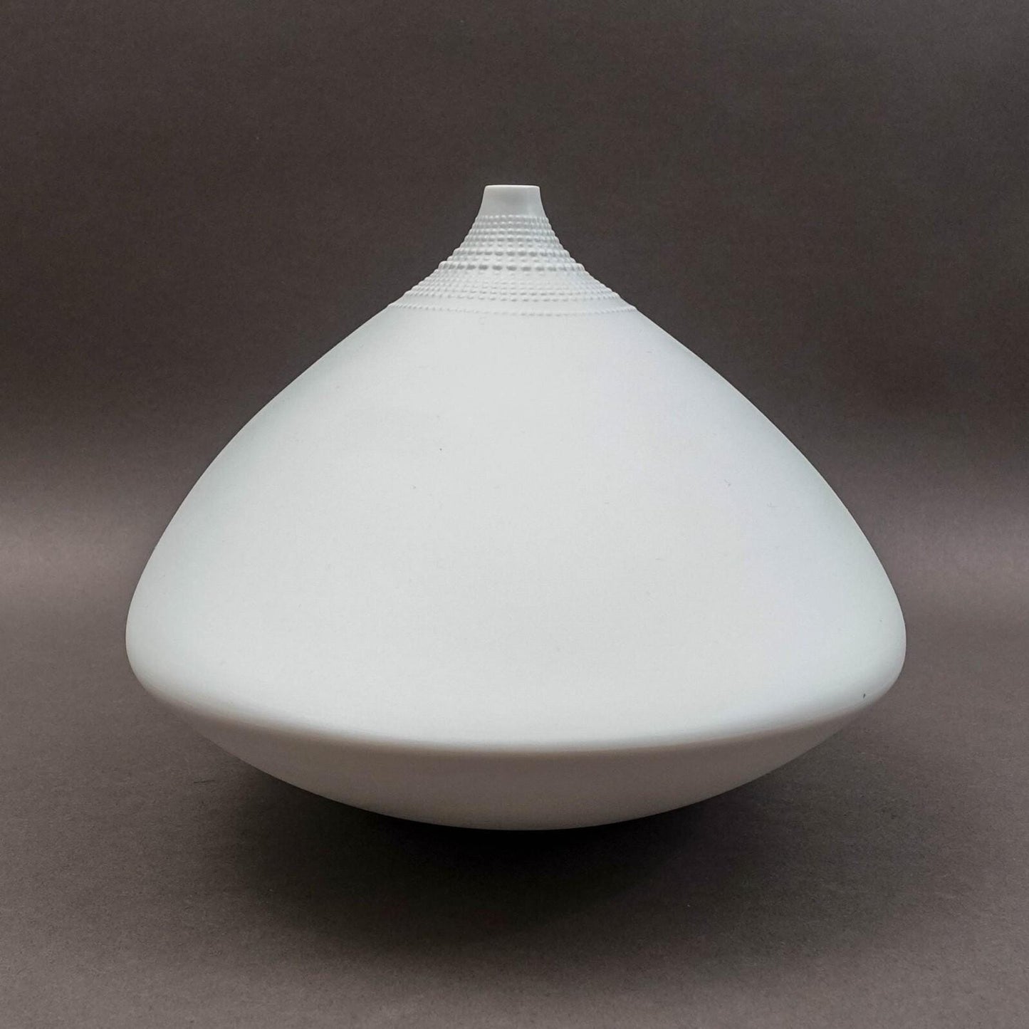 Rosenthal Germany Tappio Wirkkala Vintage Large White Pollo Series Vase 10"
