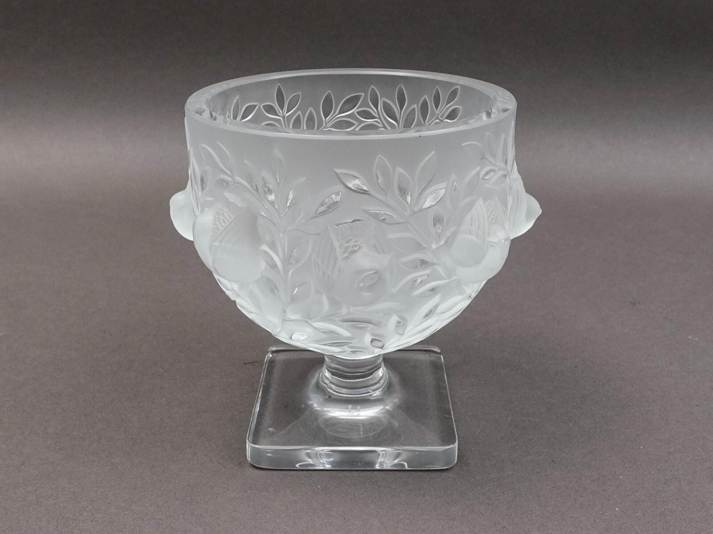 Lalique France Elisabeth Sparrow Birds Frosted Crystal Compote Footed Bowl Vase