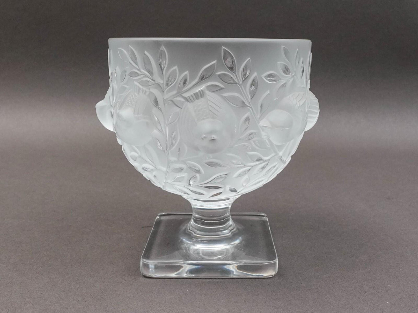 Lalique France Elisabeth Sparrow Birds Frosted Crystal Compote Footed Bowl Vase