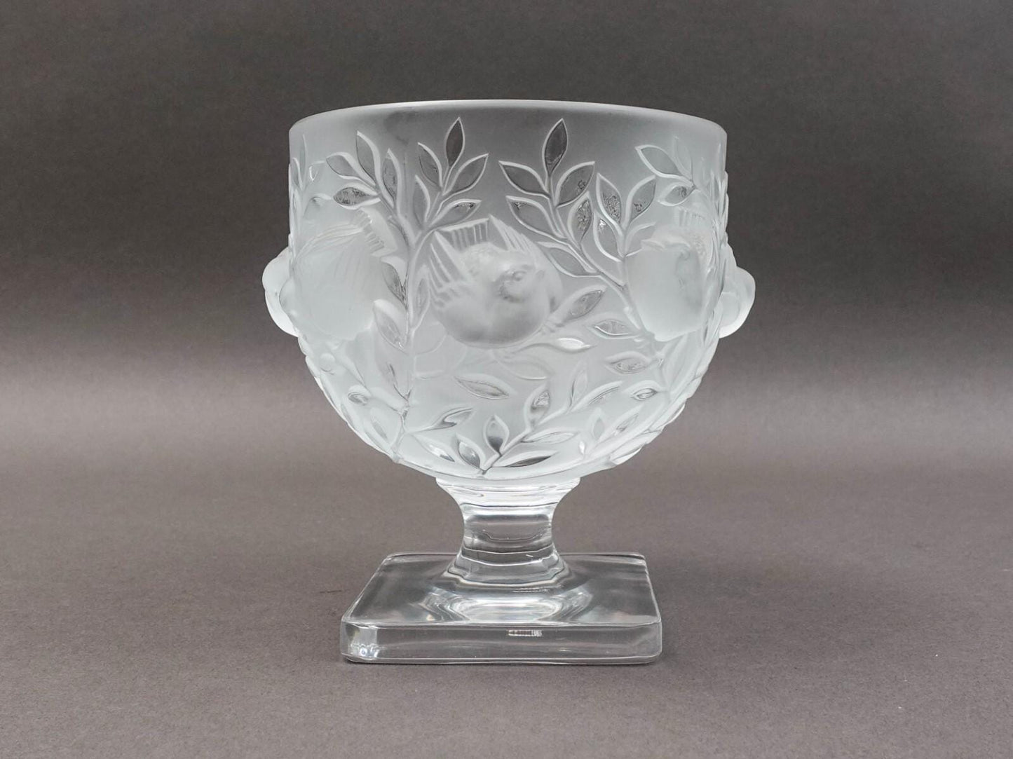 Lalique France Elisabeth Sparrow Birds Frosted Crystal Compote Footed Bowl Vase