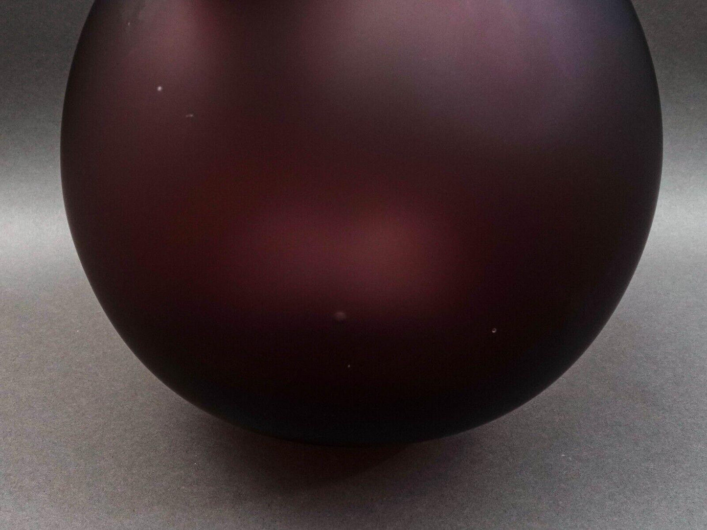 Movado Crystal Signed Amethyst Satin Art Glass Centerpiece Bowl Vase 8"