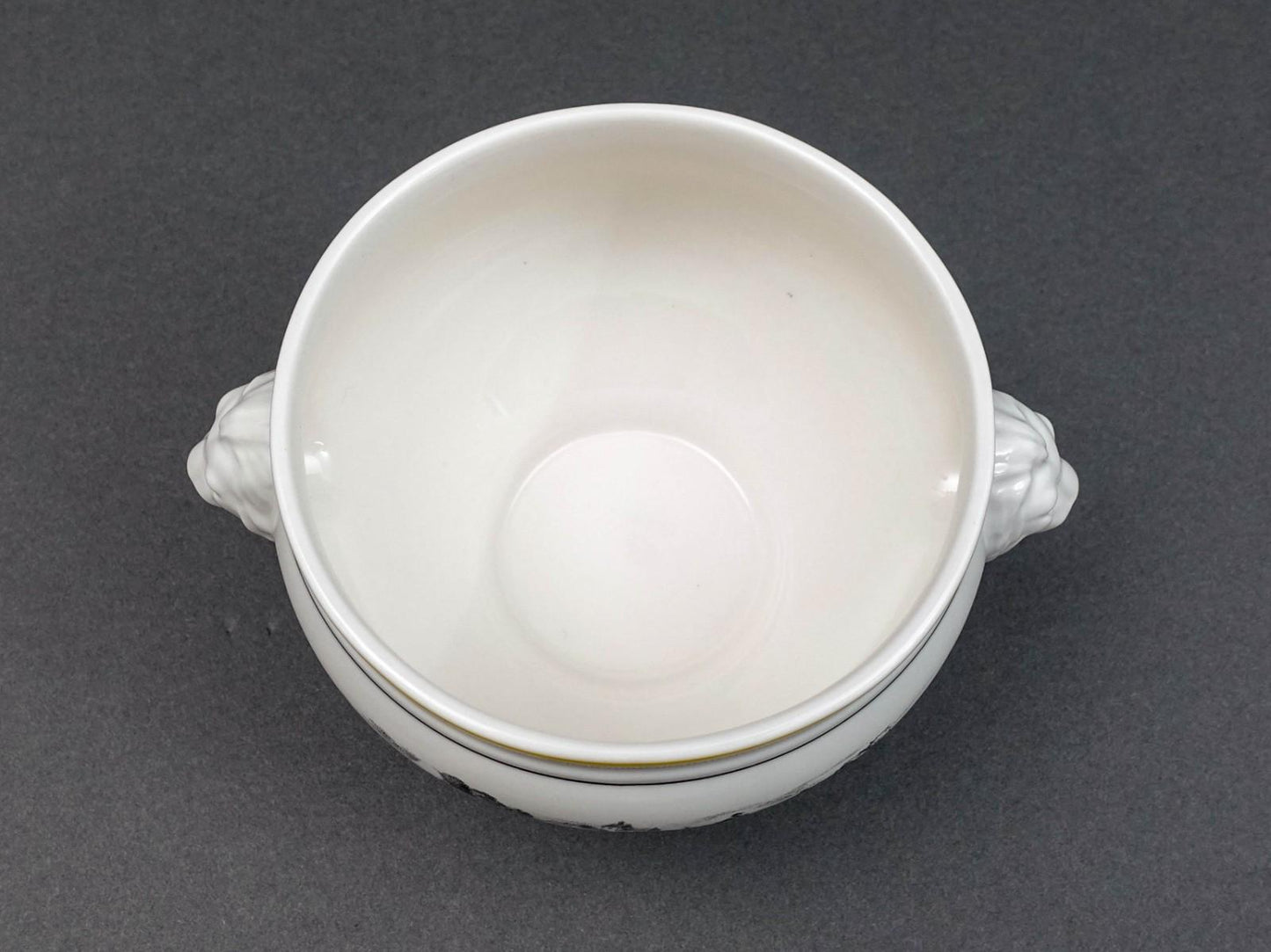 Villeroy & Boch Germany Audun Ferme Lion Head Handled Porcelain Soup Bowl