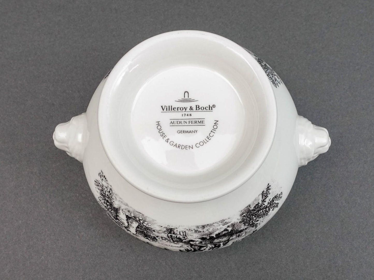 Villeroy & Boch Germany Audun Ferme Lion Head Porcelain Soup Bowl Set of 2