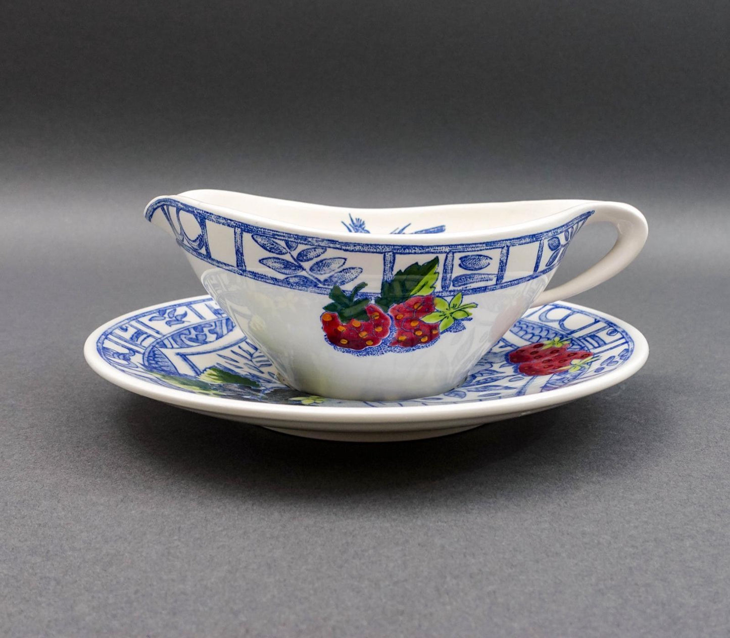 Gien France Oiseau Bleu Birds Fruits Gravy Sauce Boat & Underplate