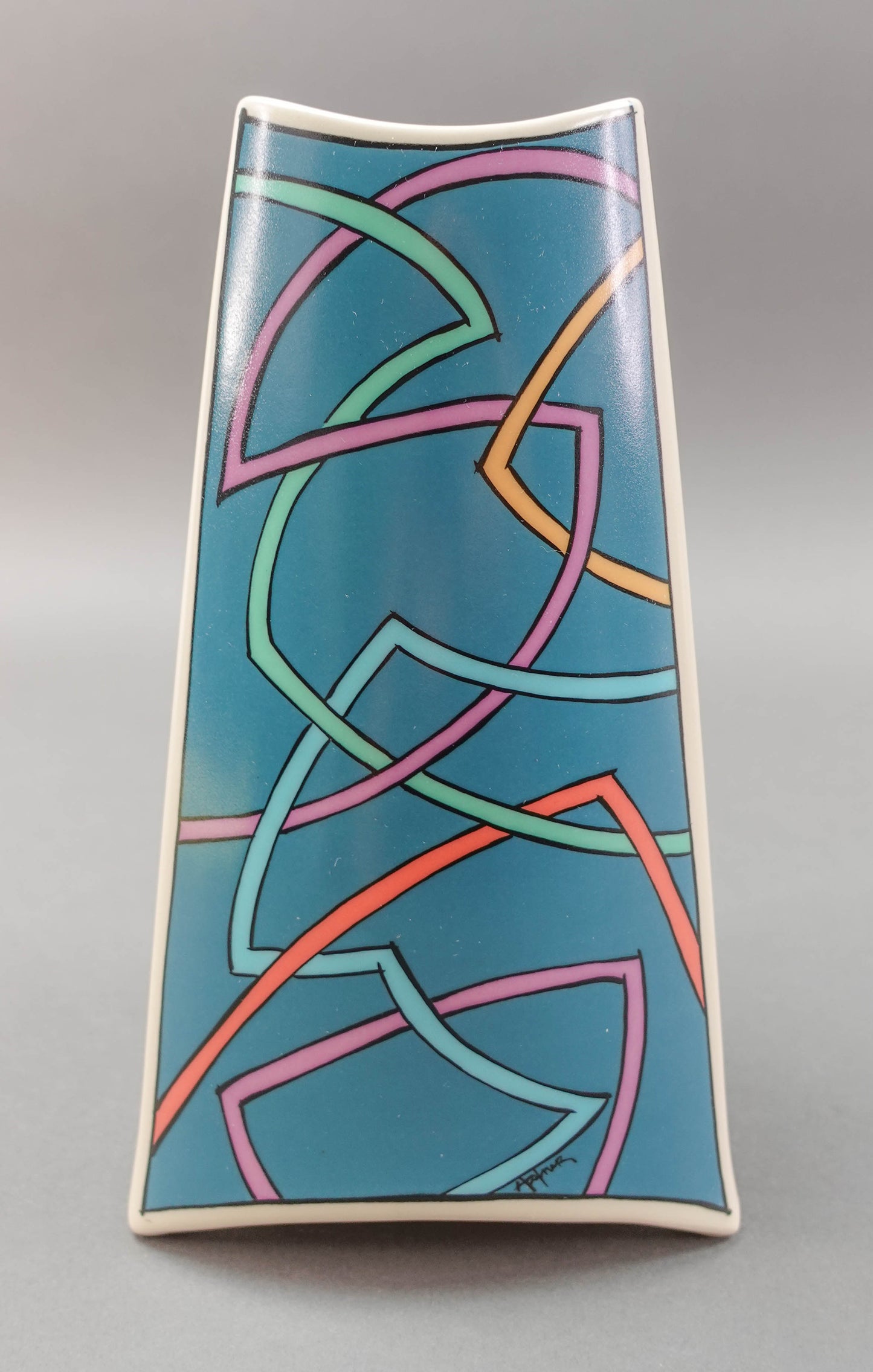 Rosenthal Studio Line Germany Dorothy Hafner Flash Triangular Vase 9 1/4"