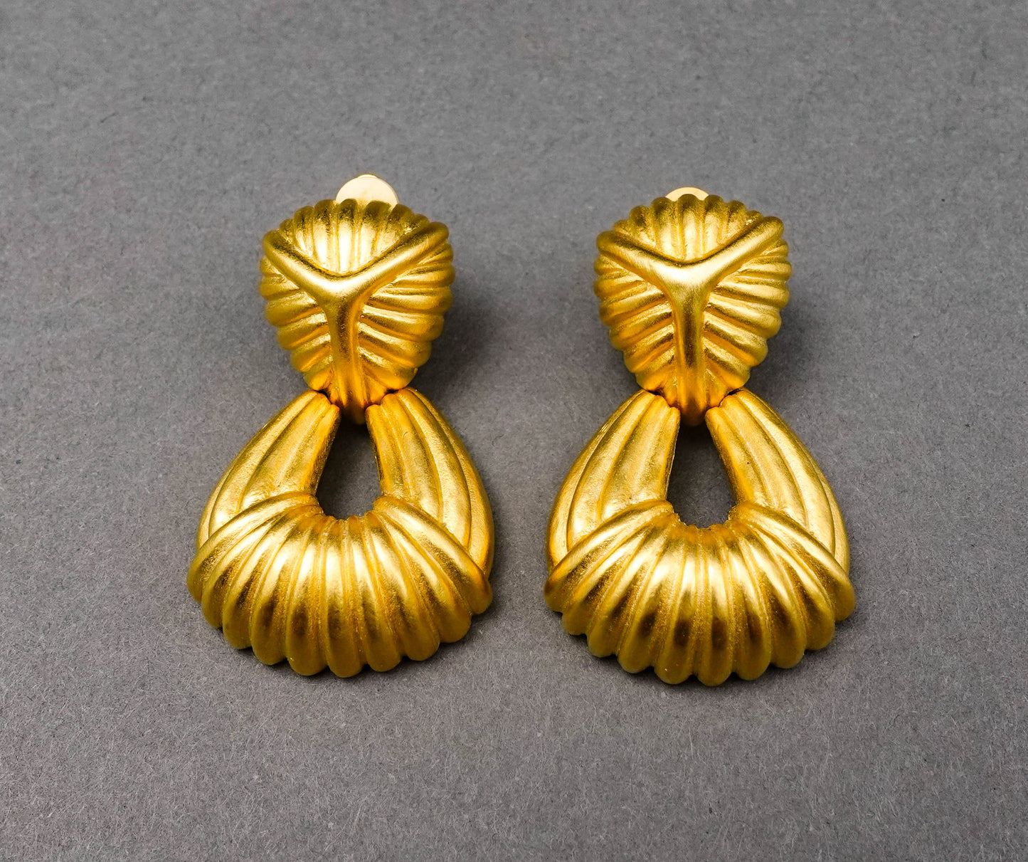 Givenchy Vintage Large Gold Tone Dangle Drop Door Knocker Runway Clip Earrings