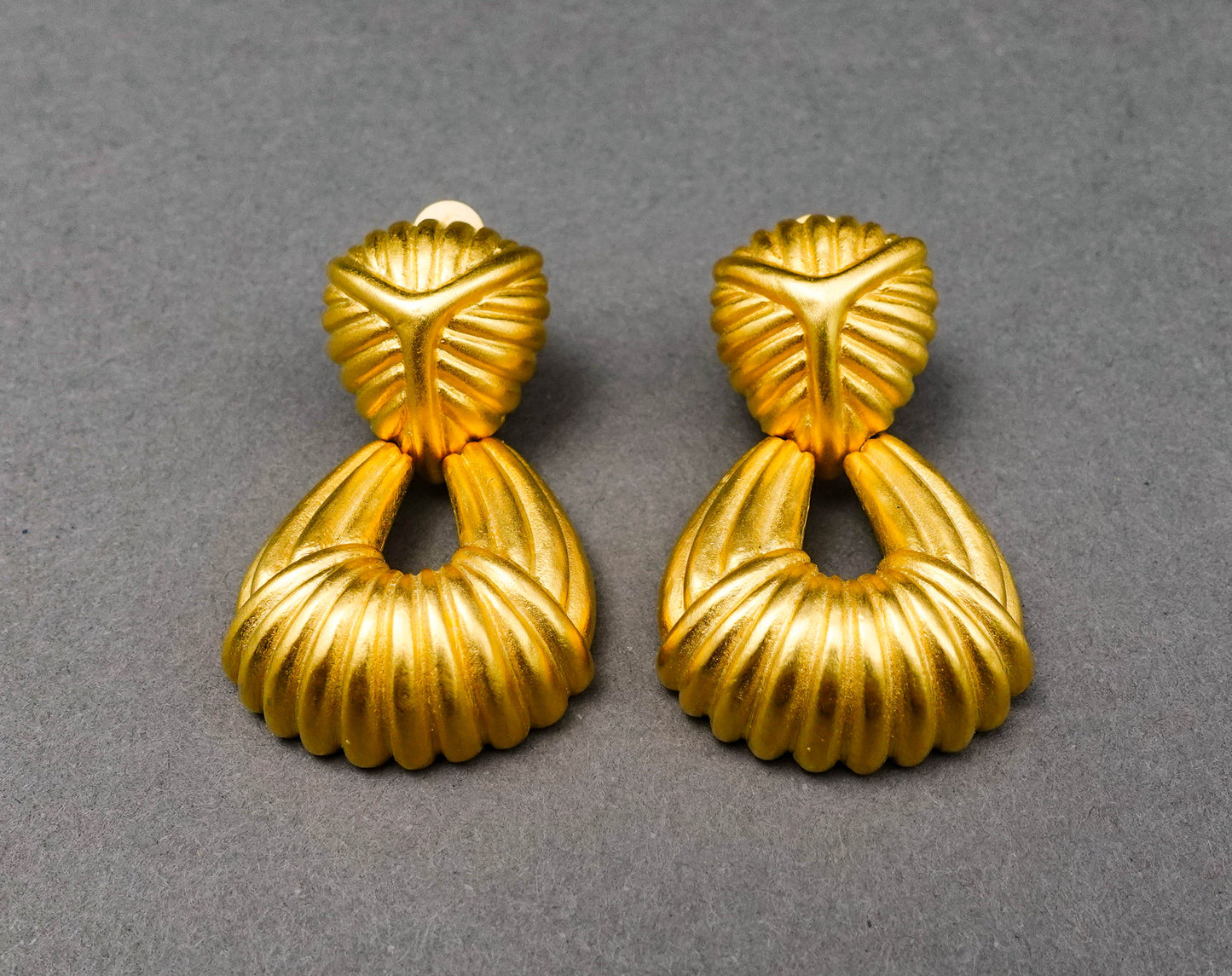 Givenchy Vintage Large Gold Tone Dangle Drop Door Knocker Runway Clip Earrings