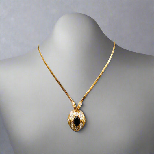 Nina Ricci Vintage Faux Onyx Rhinestone Gold Tone Herringbone Chain Necklace