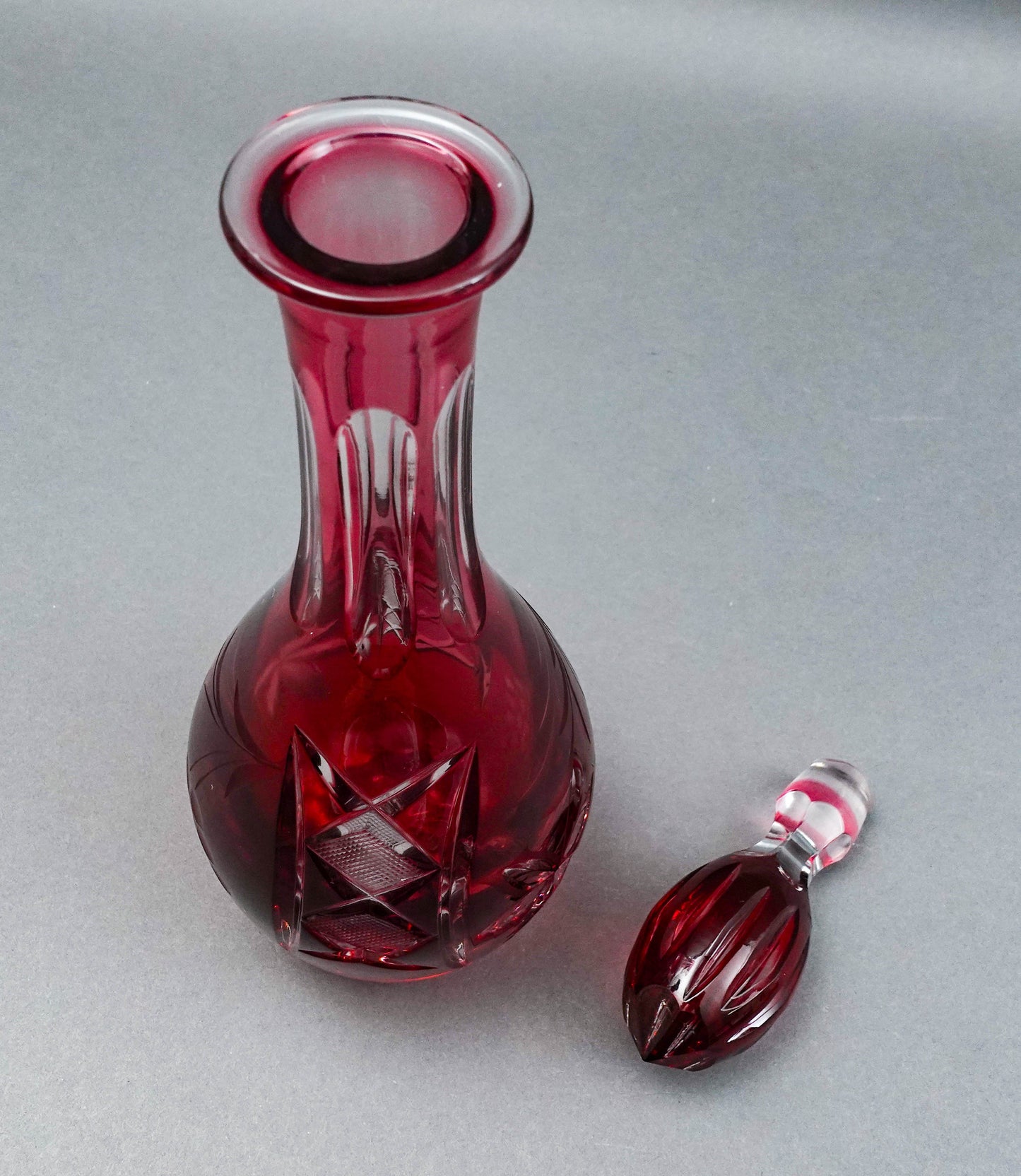 Natchtmann Bleikristall Crystal Germany Cranberry Cut To Clear Glass Decanter
