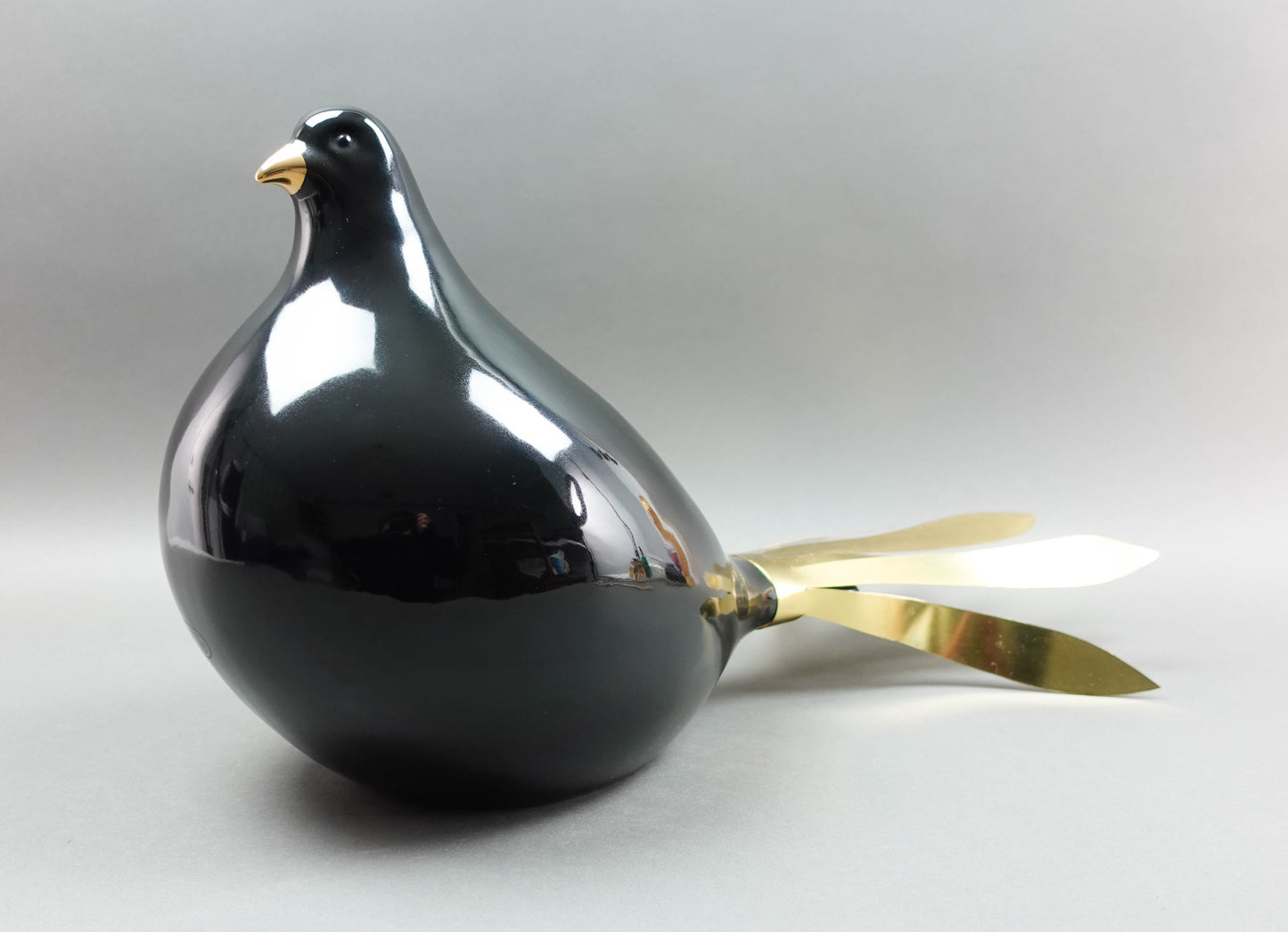 Augusto Dazzi Collection Chalfonte St. Giles Italian Black & Gold Ceramic Bird