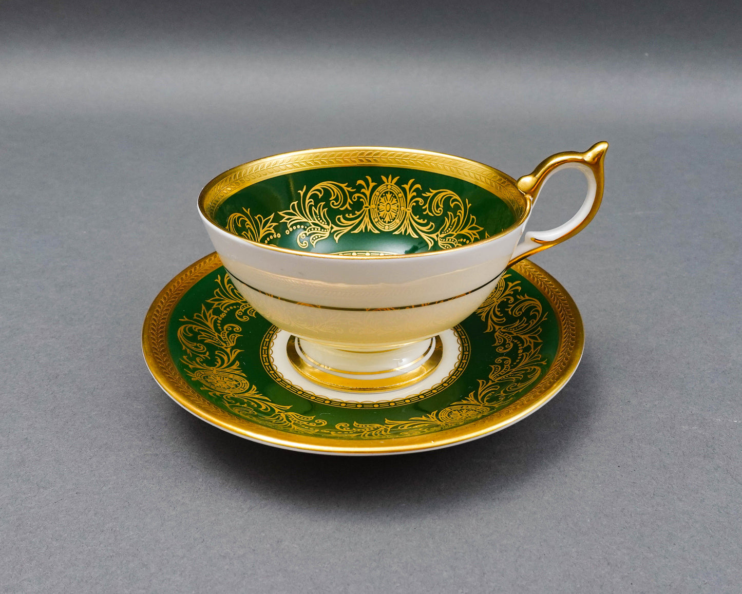 Aynsley England Imperial 193 Laurel Green Gold Cup & Saucer Set