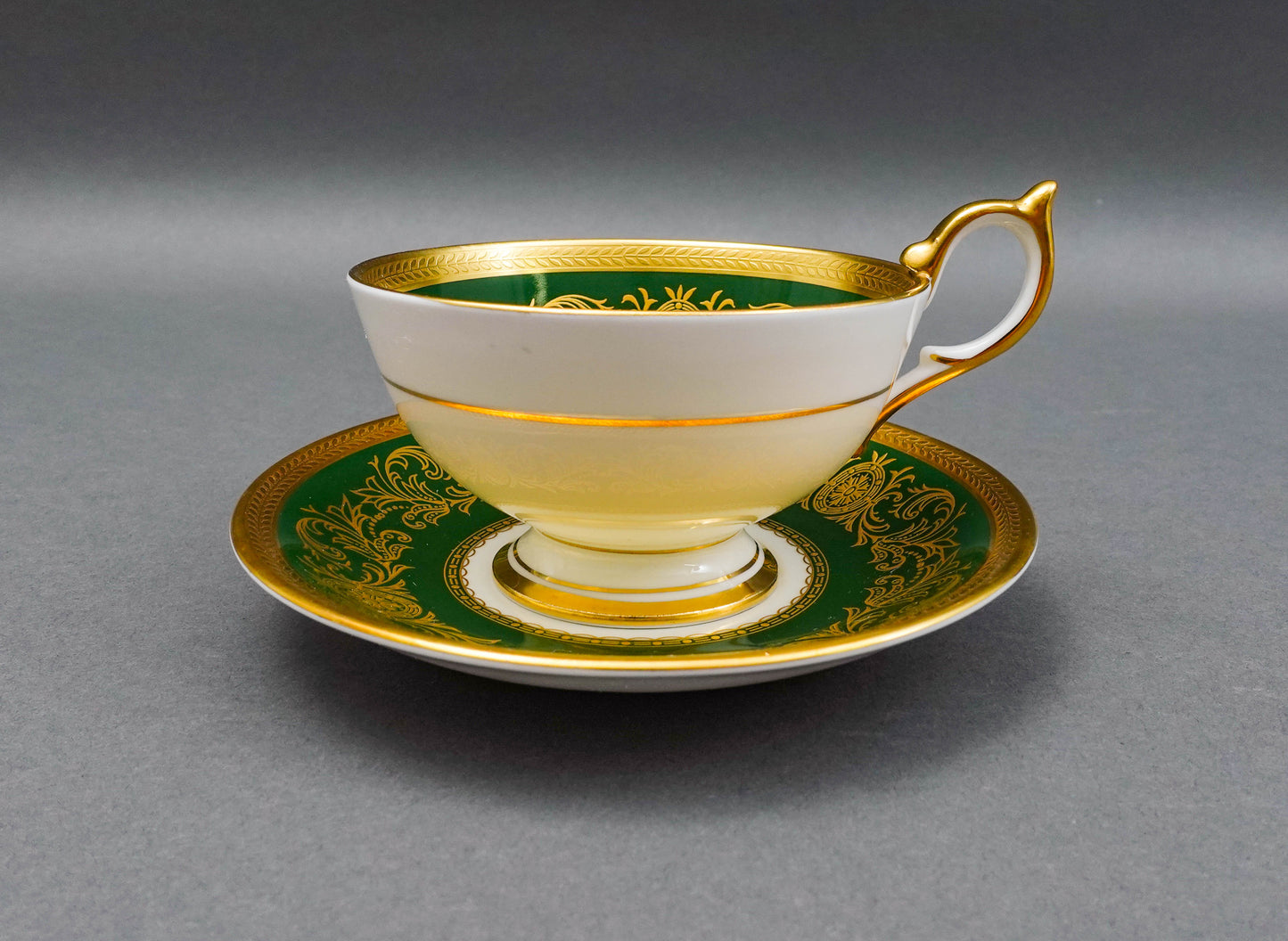 Aynsley England Imperial 193 Laurel Green Gold Cup & Saucer Set
