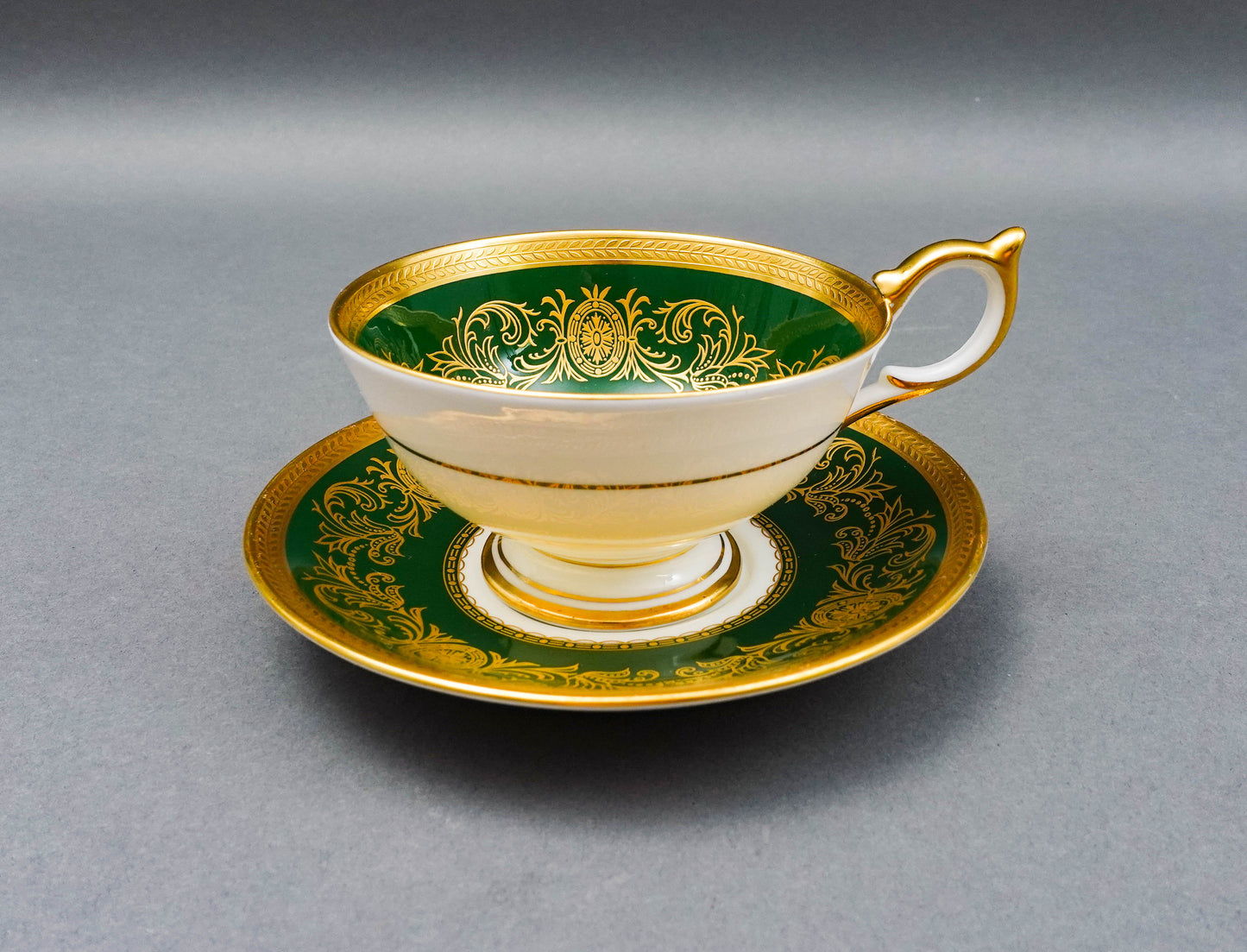 Aynsley England Imperial 193 Laurel Green Gold Cup & Saucer Set