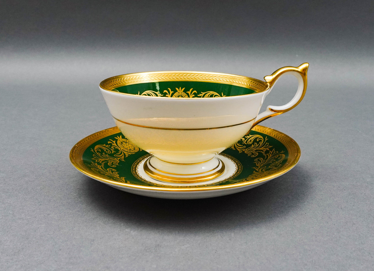 Aynsley England Imperial 193 Laurel Green Gold Cup & Saucer Set
