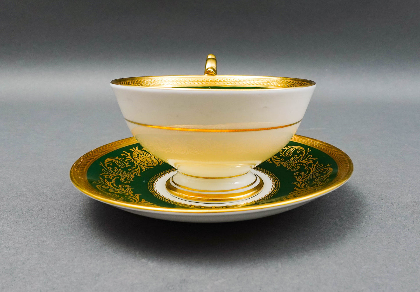 Aynsley England Imperial 193 Laurel Green Gold Cup & Saucer Set