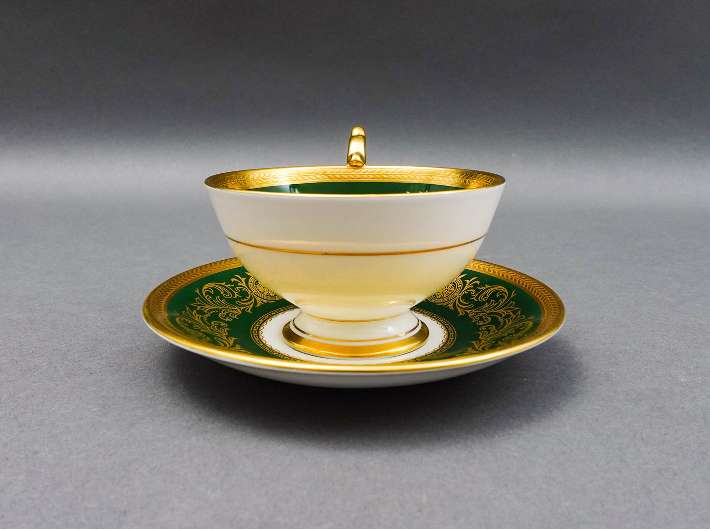 Aynsley England Imperial 193 Laurel Green Gold Cup & Saucer Set
