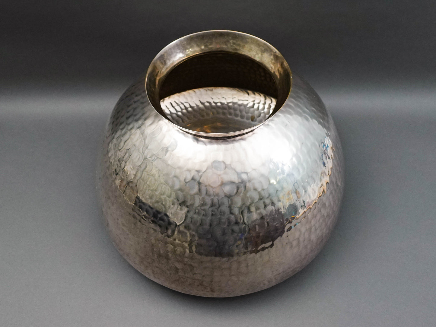 Gervasoni Blu Italy Hammered Silver Plate Metal Container Planter Vase 18"