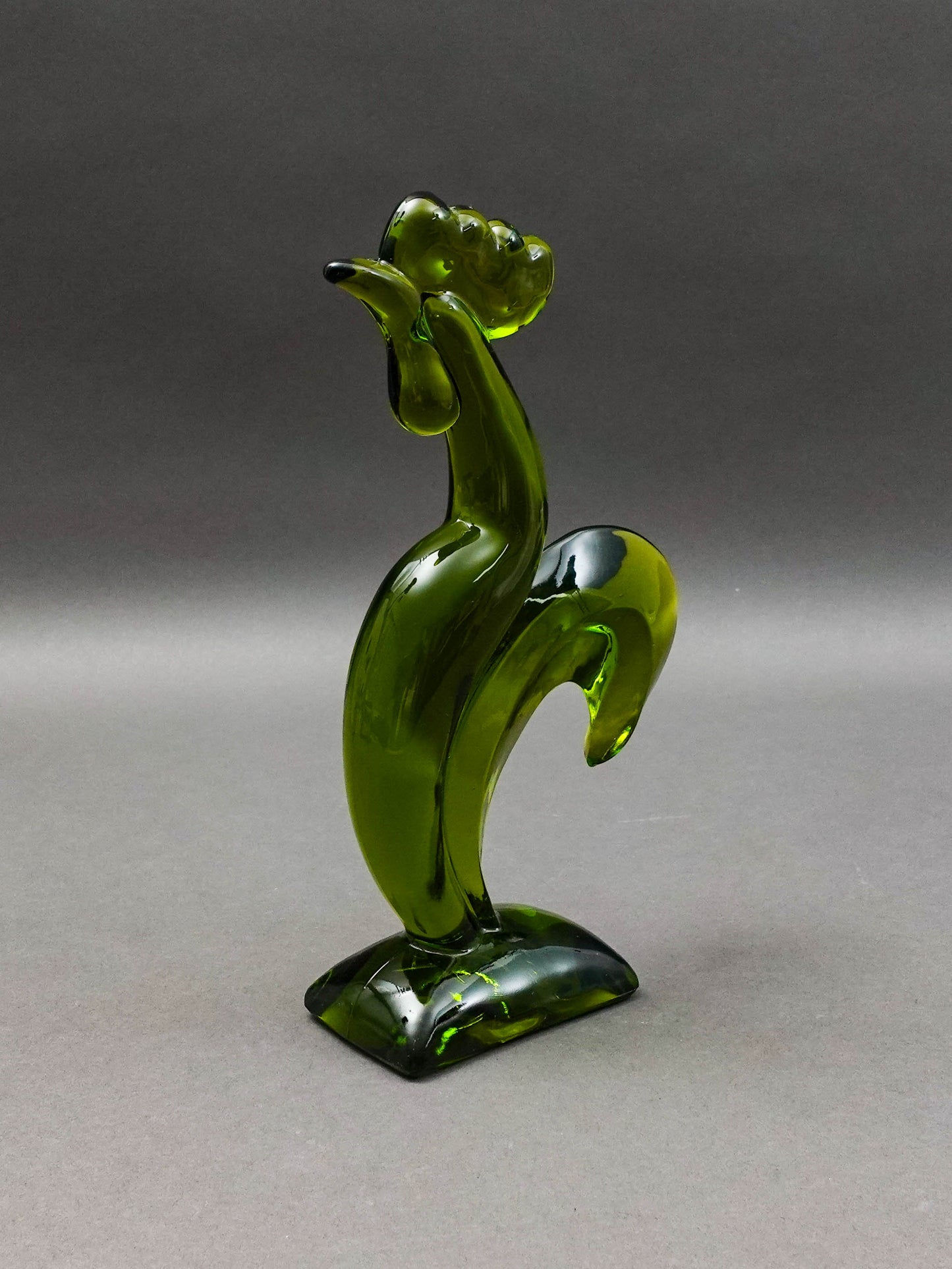 Viking Glass Epic Line Avocado Green Kellogg Rooster Sculpture 9 1/2"