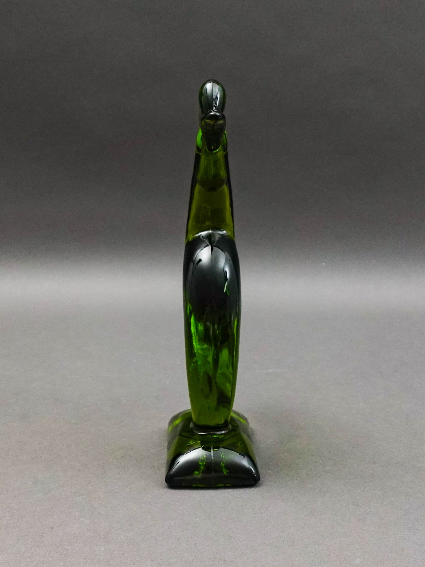 Viking Glass Epic Line Avocado Green Kellogg Rooster Sculpture 9 1/2"