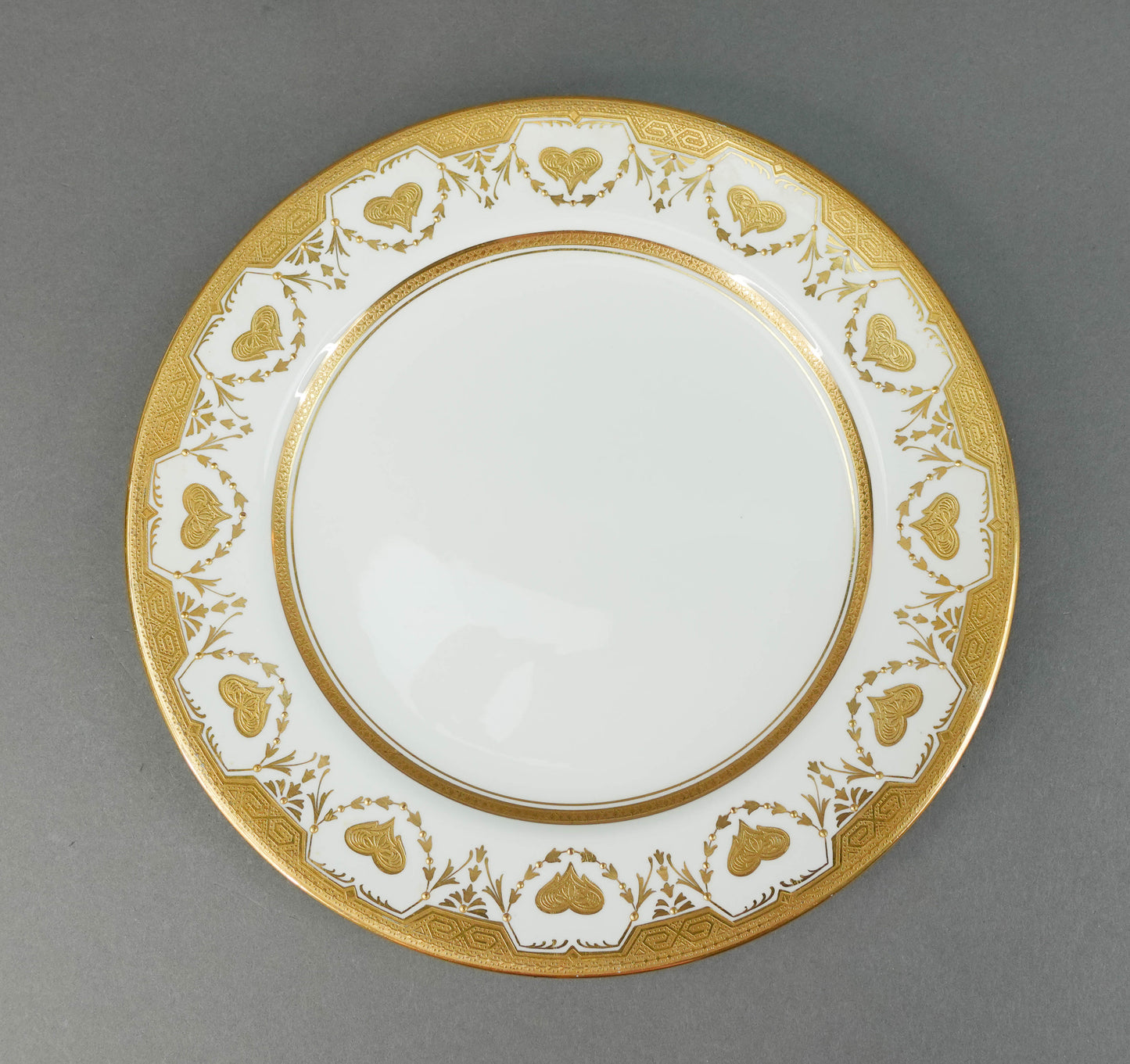 Crown Sutherland England Antique Heavy Gold Raised Heart Dinner Plates Set Of 10