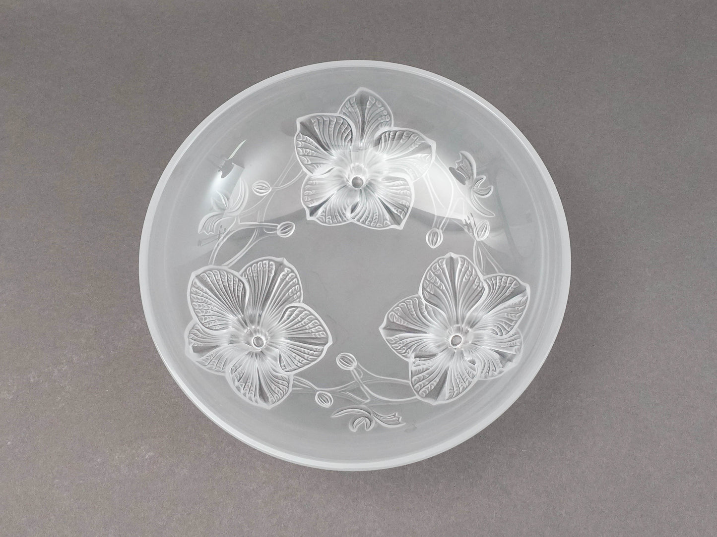 Lalique France Signed Orchidee Lys Orchid Three Footed Crystal Centerpiece Bowl
